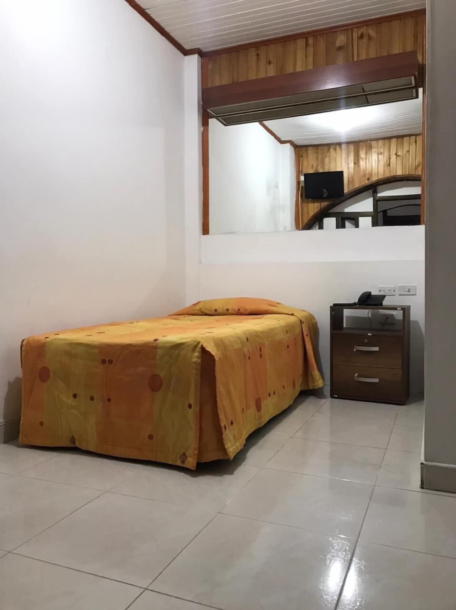 Hotel Ecoinn Богота Экстерьер фото